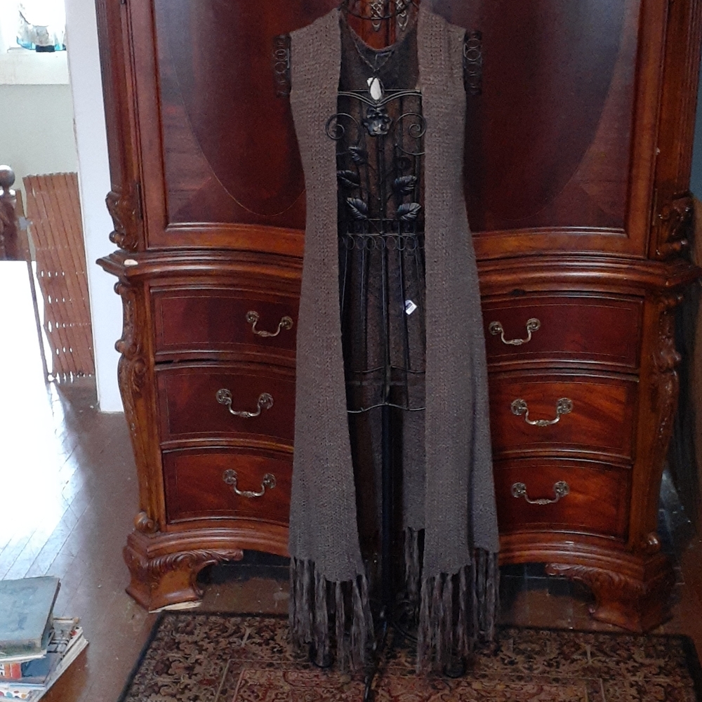 Voice of California, long sweater vest